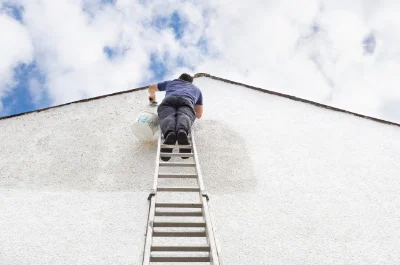 Peinture extérieure à Croix — façades et ravalement